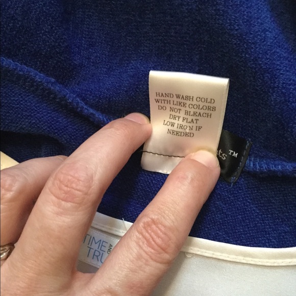 Travel Elements cardigan, Blue, Size Large - Picture 5 of 5